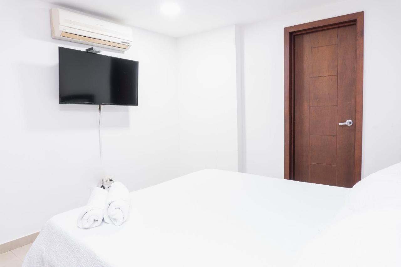 Apartamento En Bocagrande - Edificio Minarete Appartement Cartagena Buitenkant foto